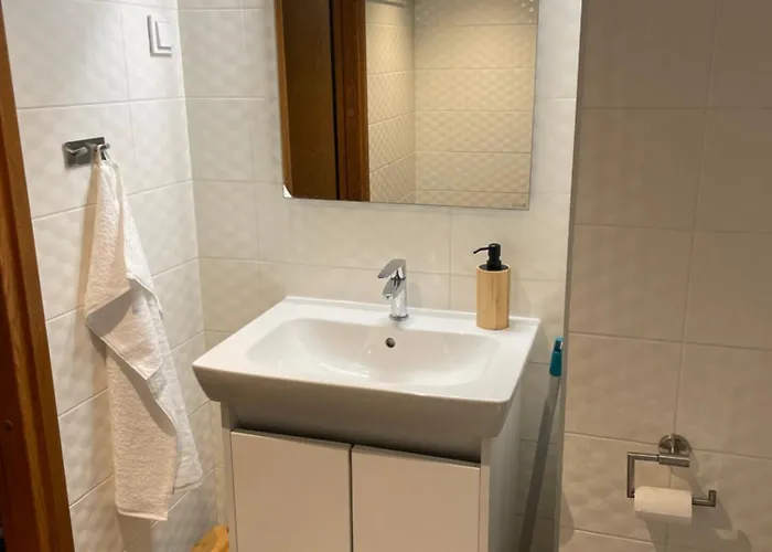 Modern Loft In The Middle Of The City, Parking Space, Tv Game Ταλίν