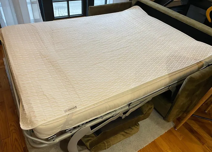 Modern Loft In The Middle Of The City, Parking Space, Tv Game טאלין